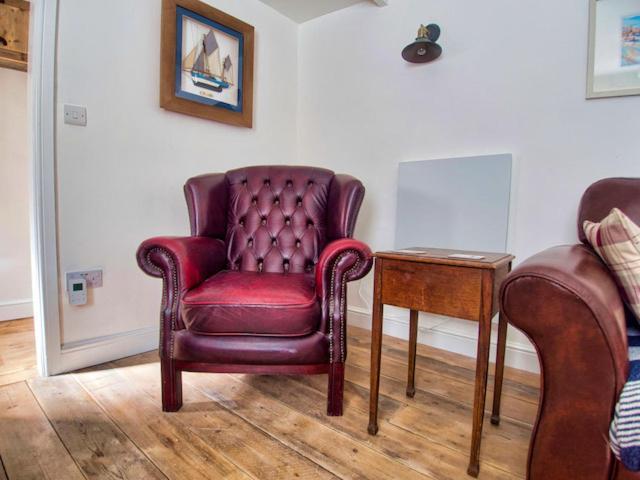 Knocker Cottage Is A 3 Bedroom Made Up Of 1 Double Bedroom And 2 Small Double Bedrooms In Small Village 10 Min To Beaches Camborne Extérieur photo