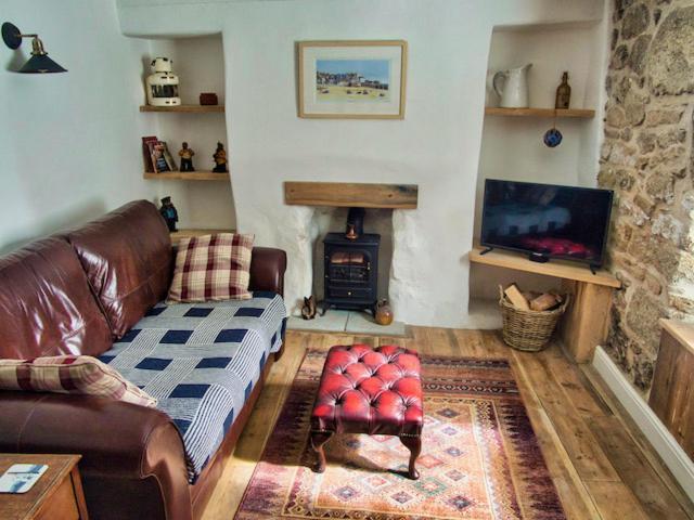 Knocker Cottage Is A 3 Bedroom Made Up Of 1 Double Bedroom And 2 Small Double Bedrooms In Small Village 10 Min To Beaches Camborne Extérieur photo