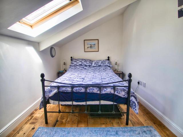 Knocker Cottage Is A 3 Bedroom Made Up Of 1 Double Bedroom And 2 Small Double Bedrooms In Small Village 10 Min To Beaches Camborne Extérieur photo