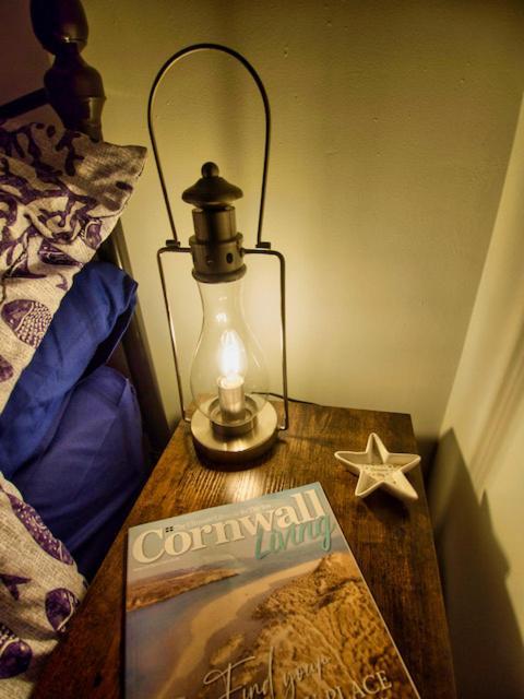 Knocker Cottage Is A 3 Bedroom Made Up Of 1 Double Bedroom And 2 Small Double Bedrooms In Small Village 10 Min To Beaches Camborne Extérieur photo
