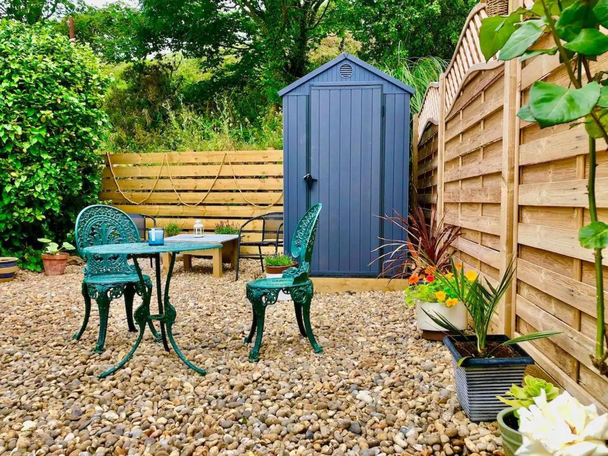 Knocker Cottage Is A 3 Bedroom Made Up Of 1 Double Bedroom And 2 Small Double Bedrooms In Small Village 10 Min To Beaches Camborne Extérieur photo